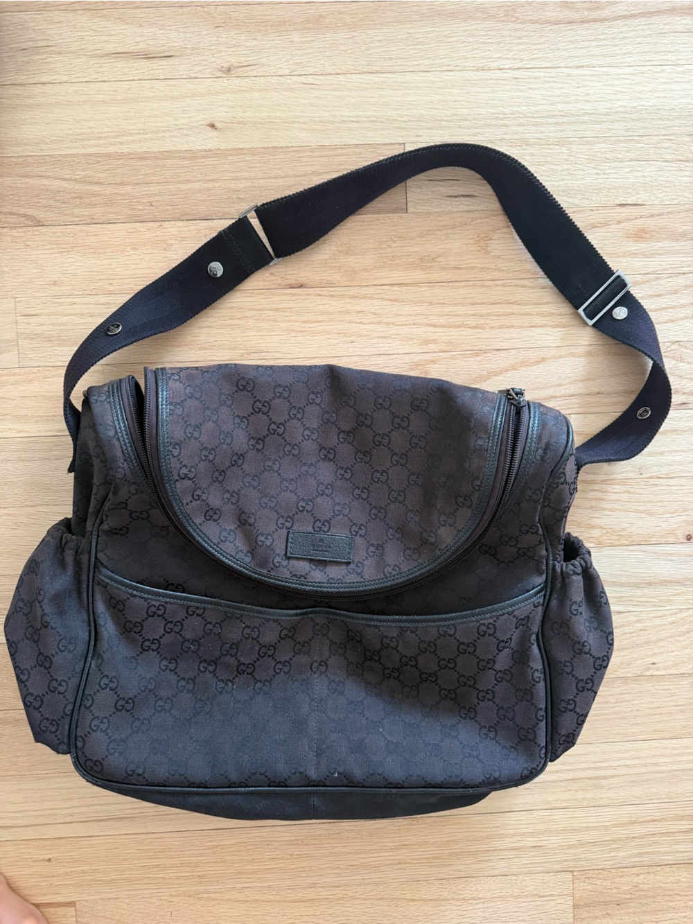 Authentic Gucci Original GG Monogram Canvas Diaper bag/ Baby bag + Changing Mat